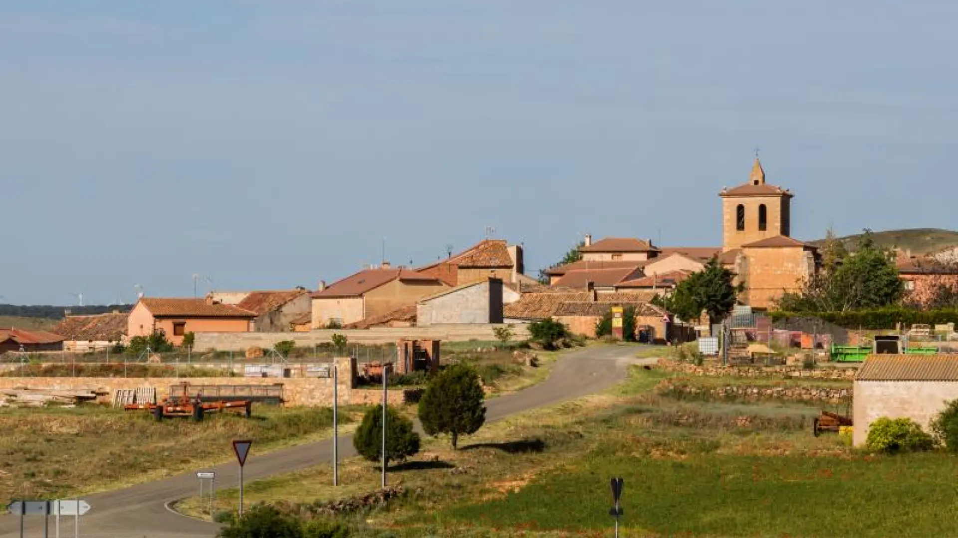 La curiosa oferta de un pueblo de Soria para no desaparecer: ofrece casa gratis y trabajo fijo a una familia