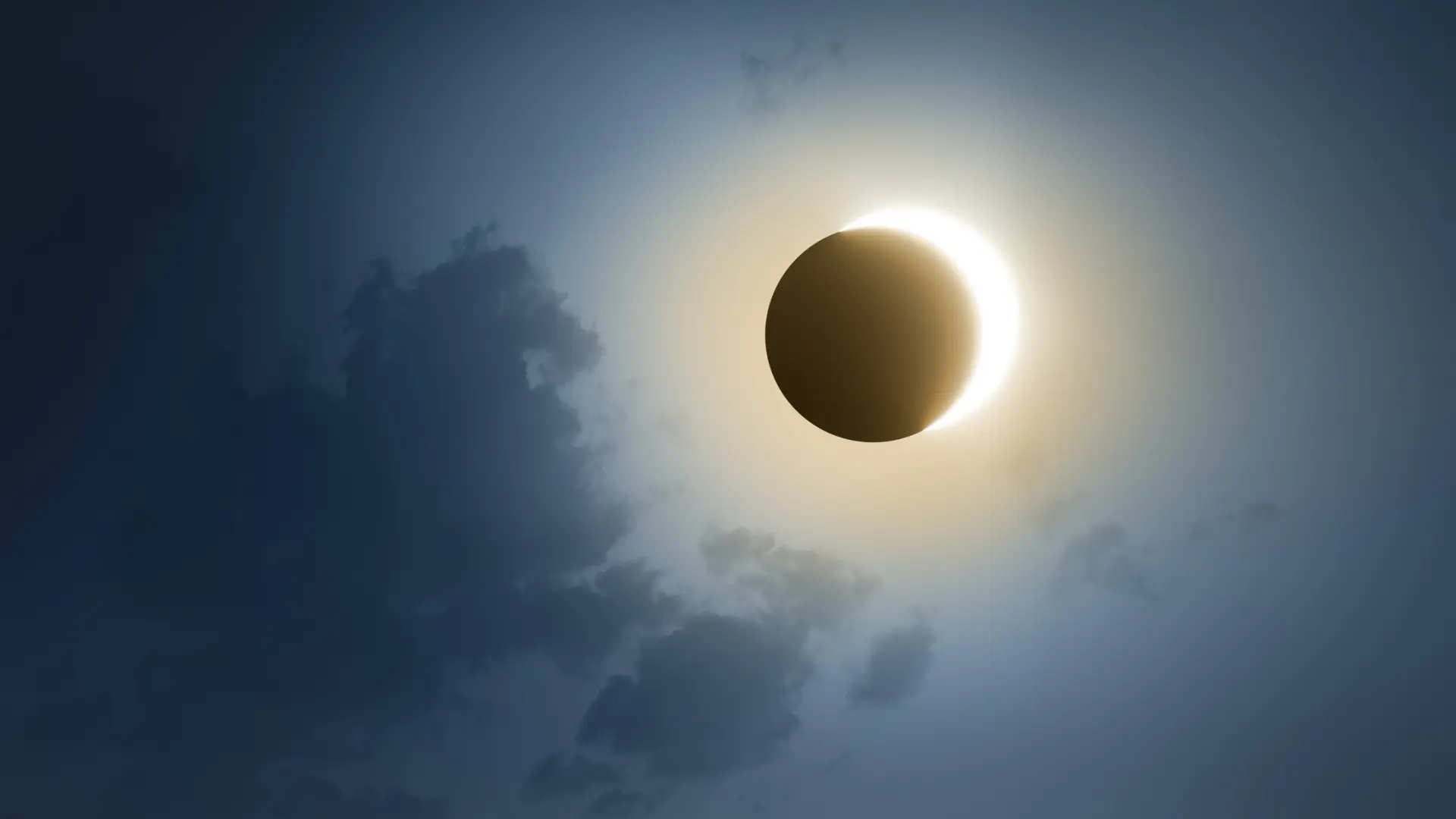Los mejores pueblos de Segovia para observar el eclipse del 12 de agosto: altitud, vistas despejadas y cielos limpios
