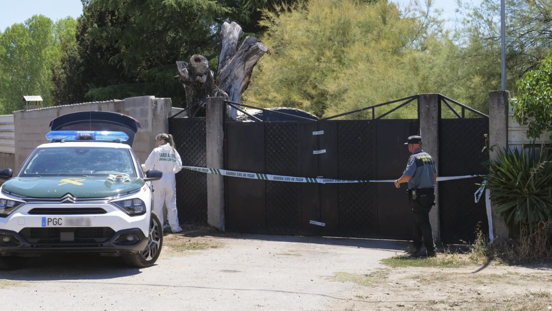 La Guardia Civil descarta una relación sentimental entre la mujer asesinada en Camponaraya y el detenido