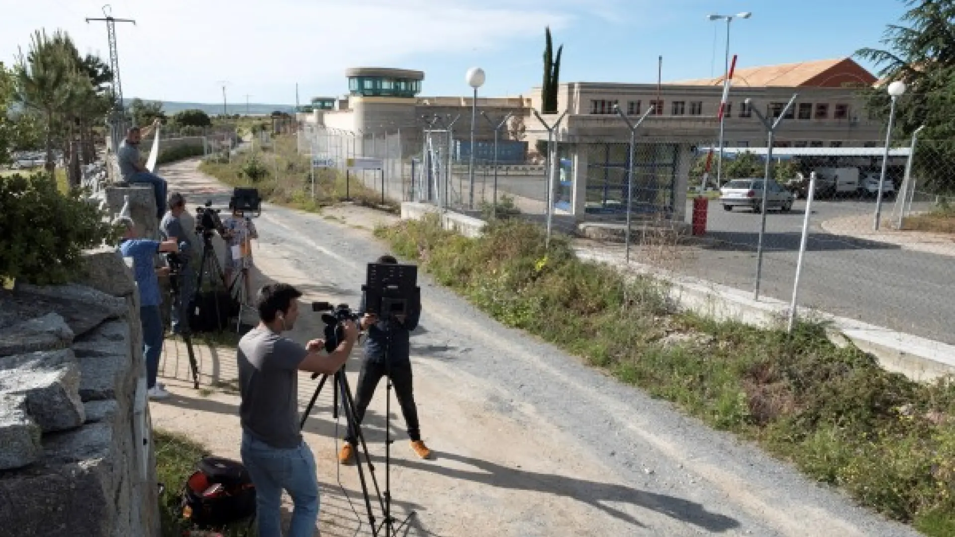 Una interna de la cárcel de Brieva arranca varios mechones de pelo y propina puñetazos a una funcionaria