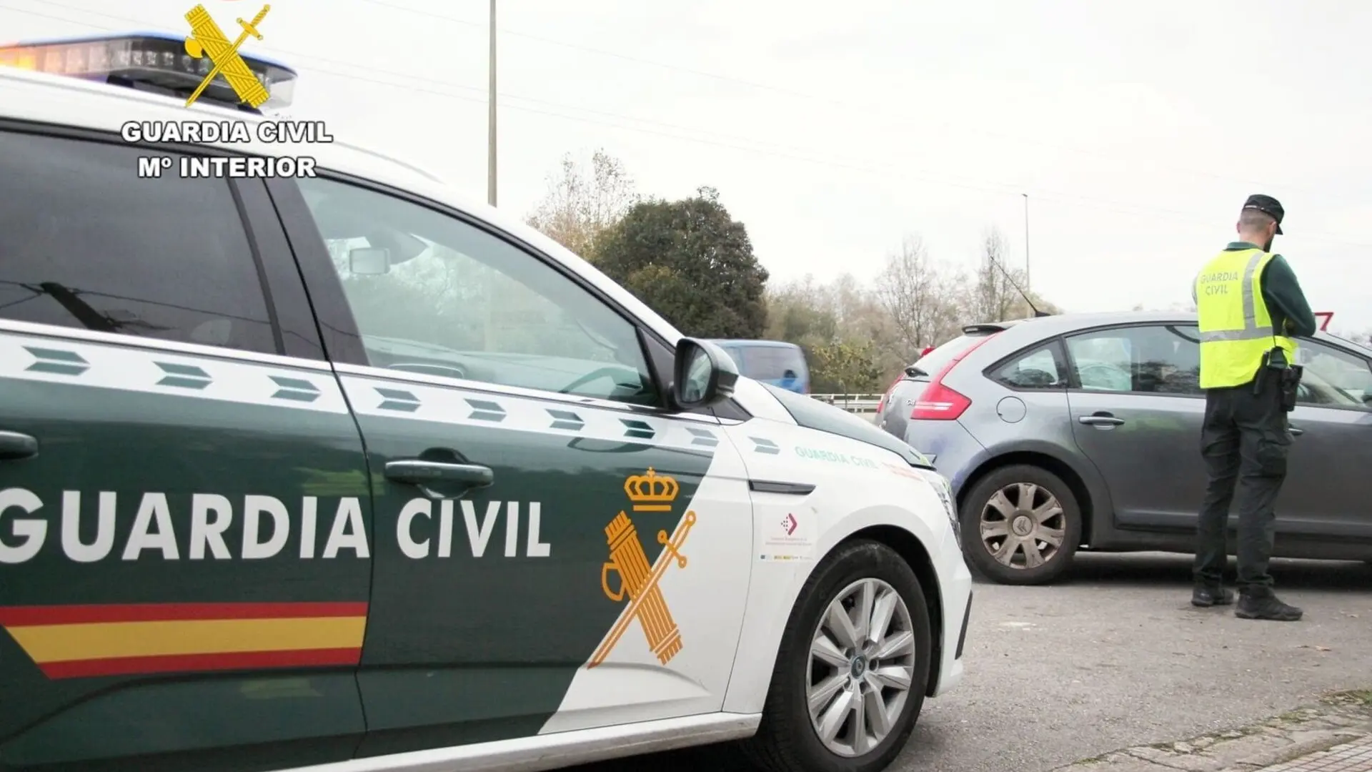 Trasladado un trabajador con pronóstico reservado al hospital tras un accidente en las obras de la A-11